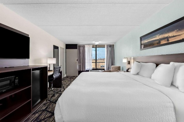 Days Inn & Suites by Wyndham Pigeon Forge image 20