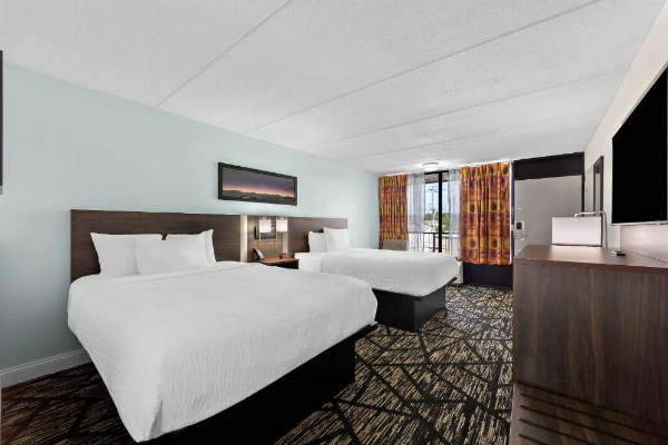 Days Inn & Suites by Wyndham Pigeon Forge image 23